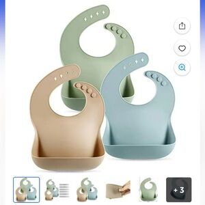 NWT PandaEar Set of 3 Silicon Baby Bibs